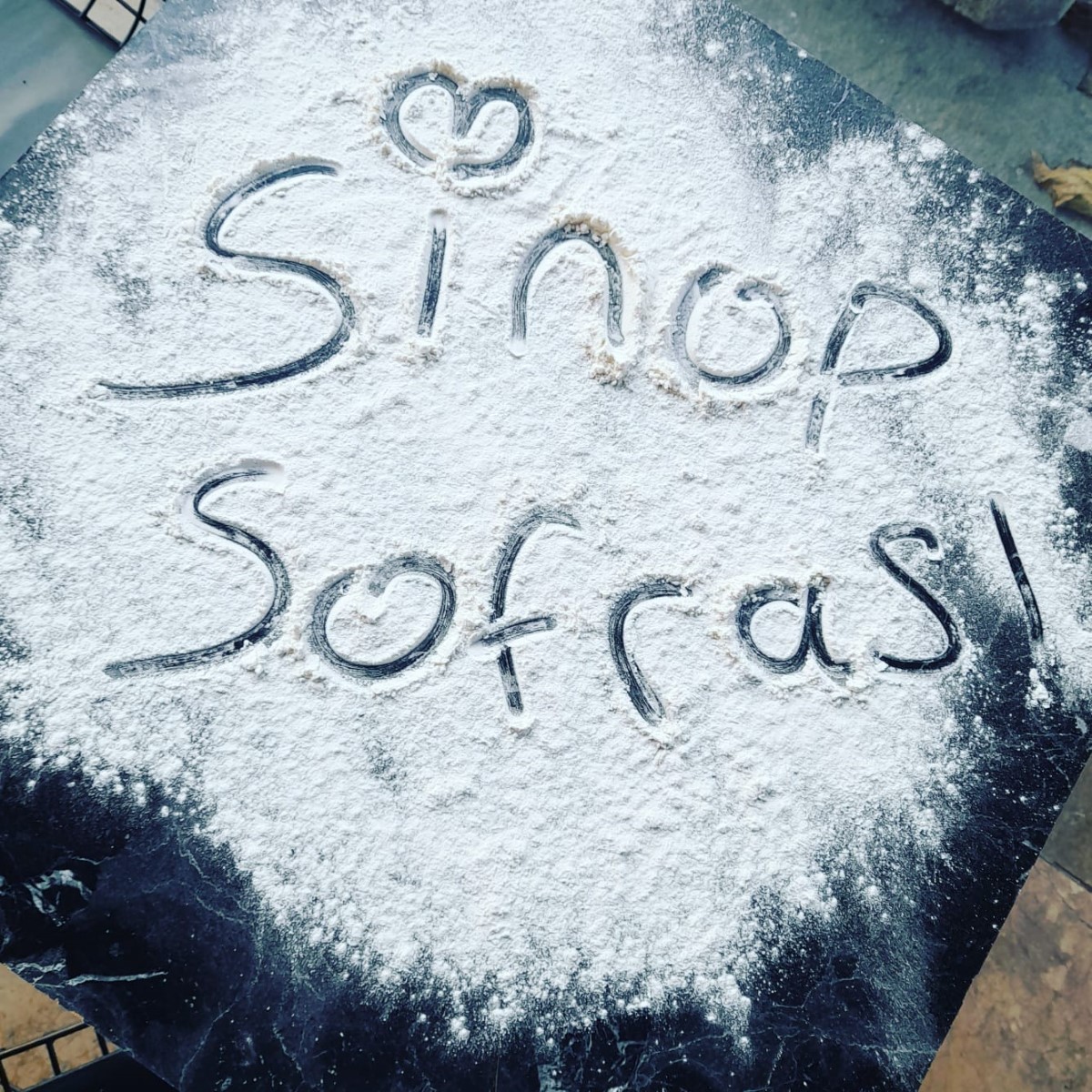 sinop yemekleri, sinop yemekleri nerede?, istanbul sinop lokantası, istanbul sinop restoran, sinop mantısı istanbul, halime şahin sinop yemek sofrası,